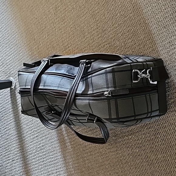 Coach Mens TATT SLM DUFFLE in prestige condition. - Picture 4 of 4